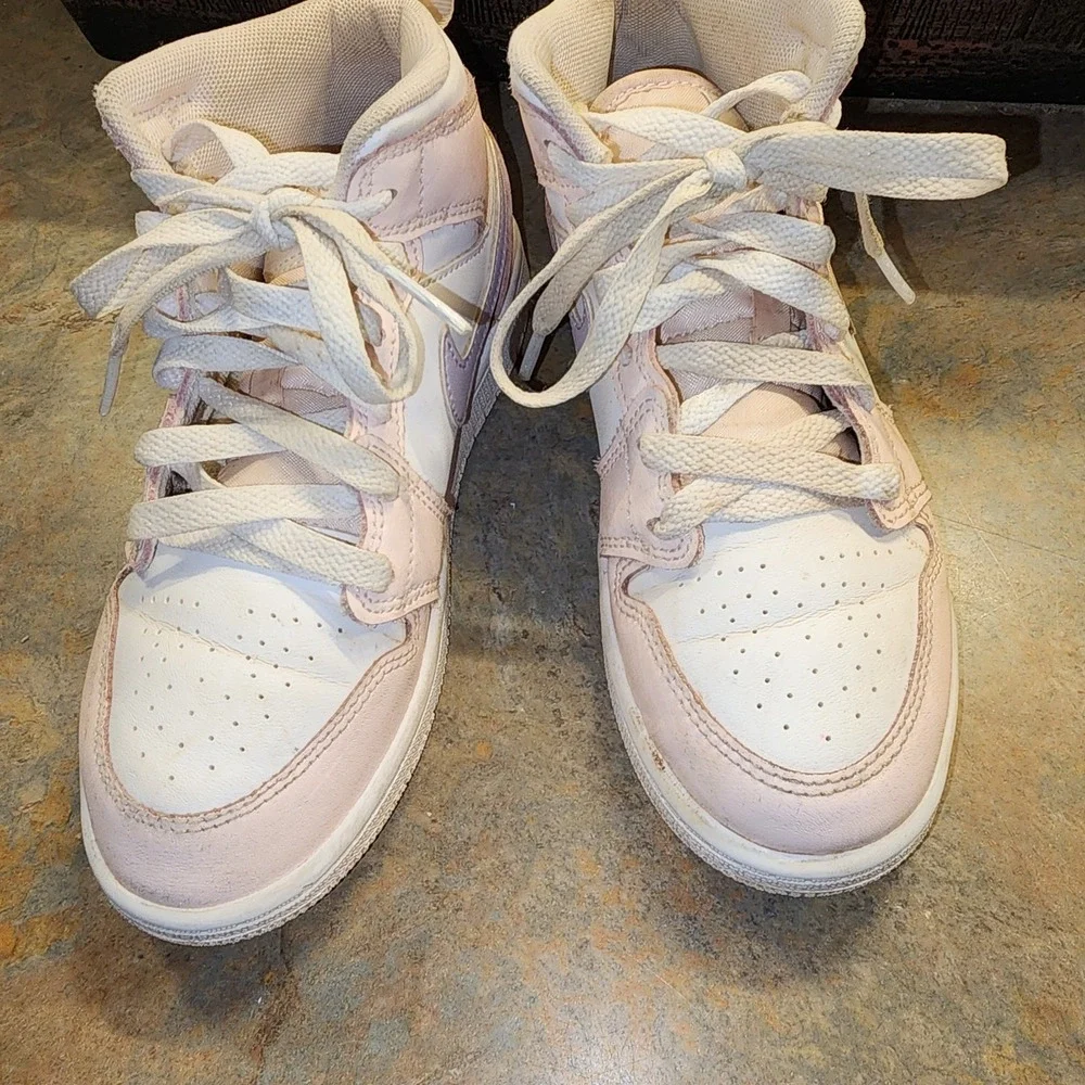 Girls Air Jordan 1 Mid Light Pink/ Purple Wash Size 13.5